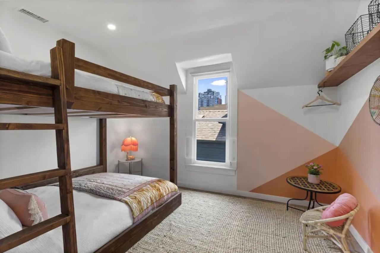 4bd In The Heart Of Little Italy * San Diego
